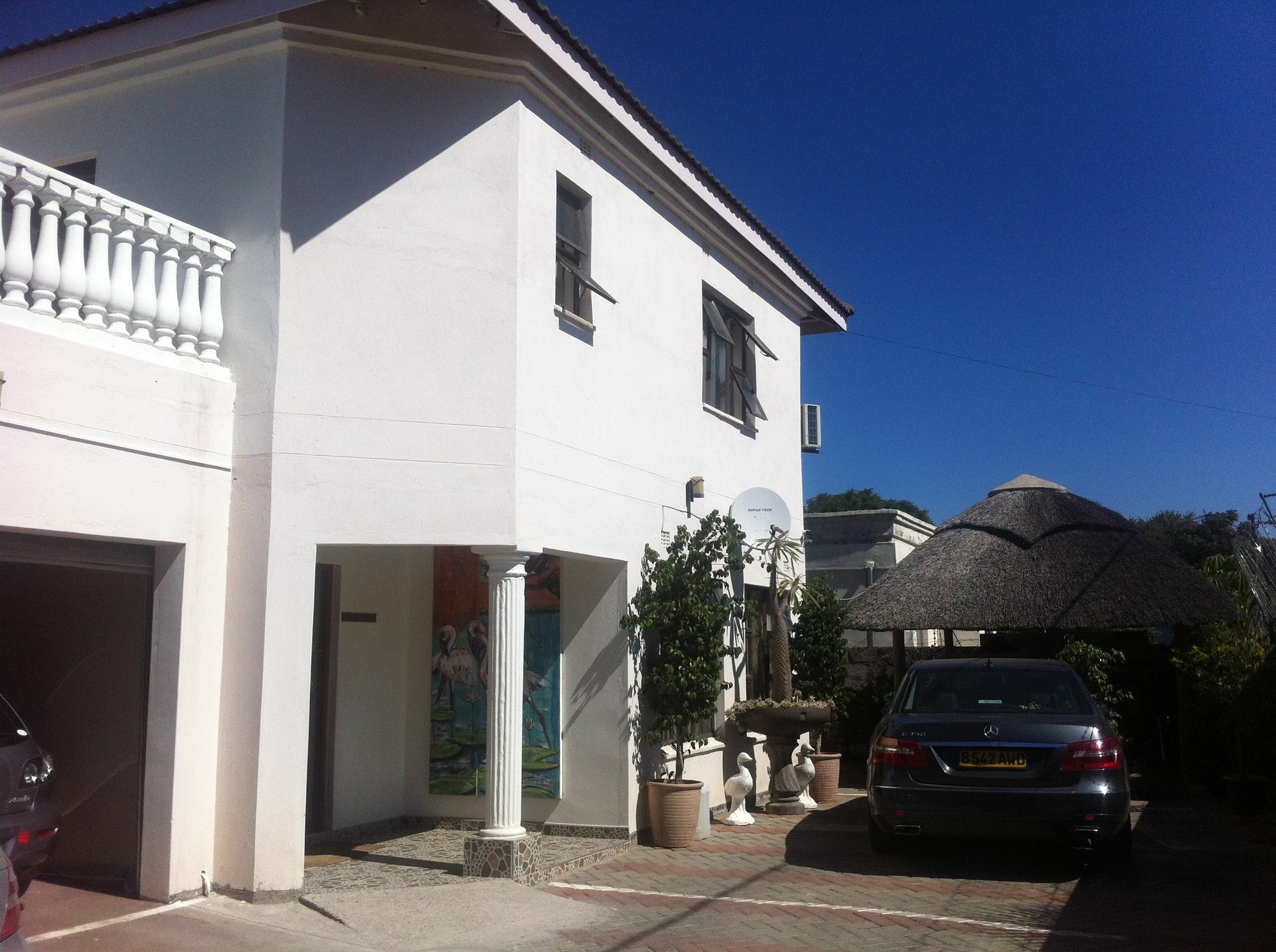 Upper Room Guest House Франсистаун Екстериор снимка